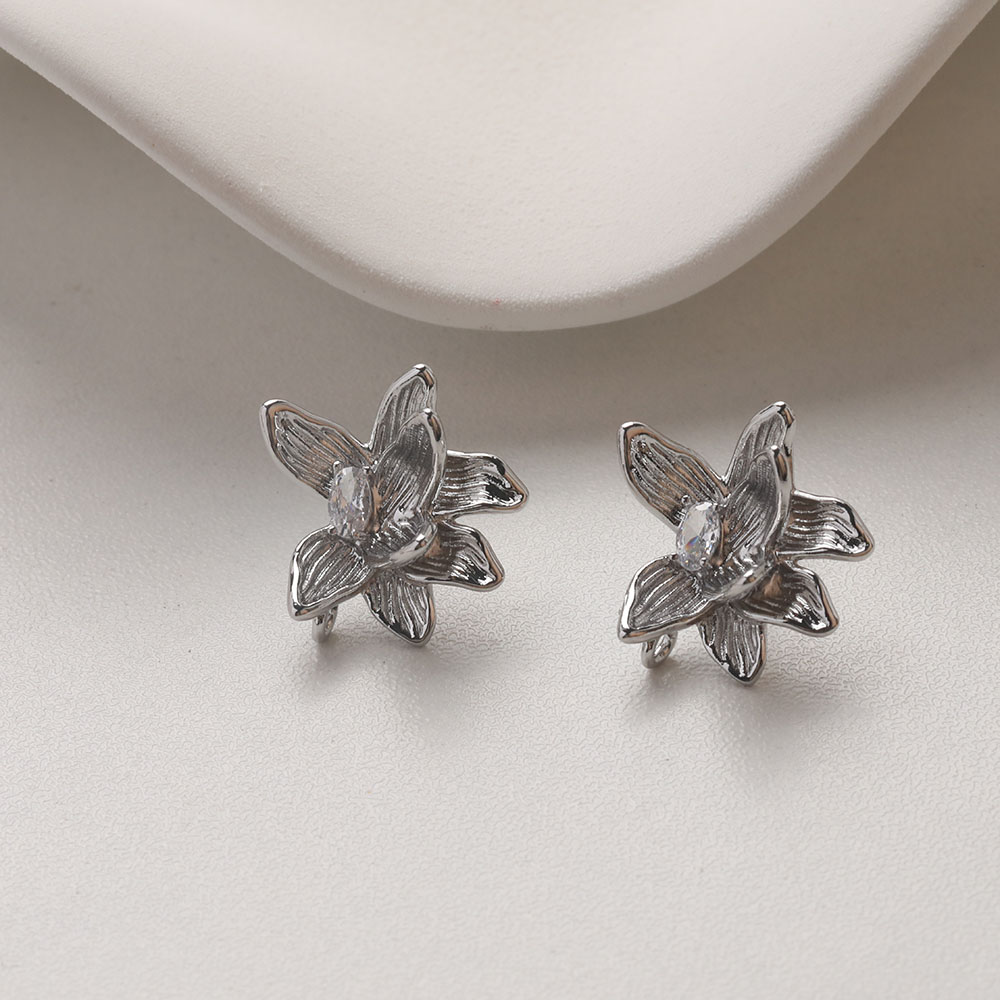 4PCS Dainty Flower Ear Studs E - Flower Supplies บทวิจารณ์และราคา