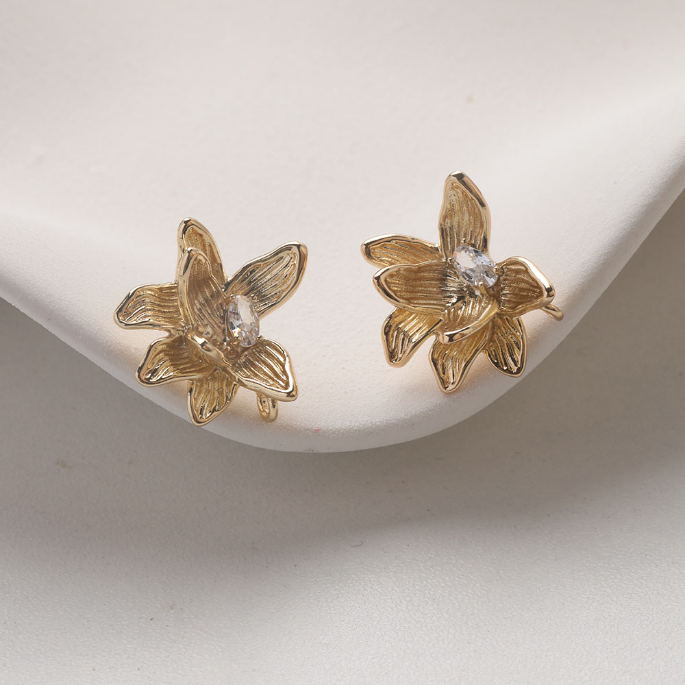 4PCS Dainty Flower Ear Studs E - Flower Supplies บทวิจารณ์และราคา